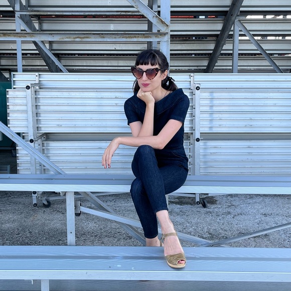 Meet your Posher, Gwen - Picture 1 of 2